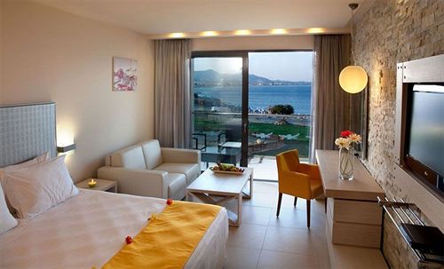 Port Royal & Hotel *